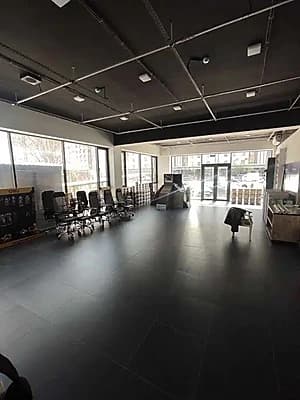 ПРОДАЁТСЯ ПОМЕЩЕНИЕ | 670 м²| МАХТУМКУЛИ | 1 ЛИНИЯ — 2