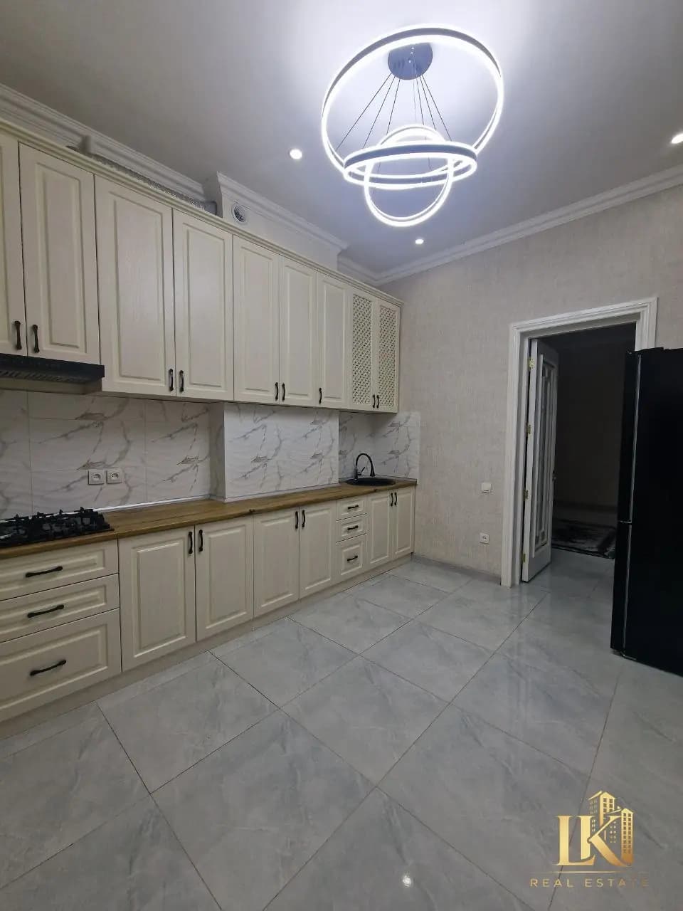 #9800 Продаётся: Яшнабадский район Улица Махтумкули НОВОСТРОЙКА Ориентир: "Makro" Дом на второй лини — 1