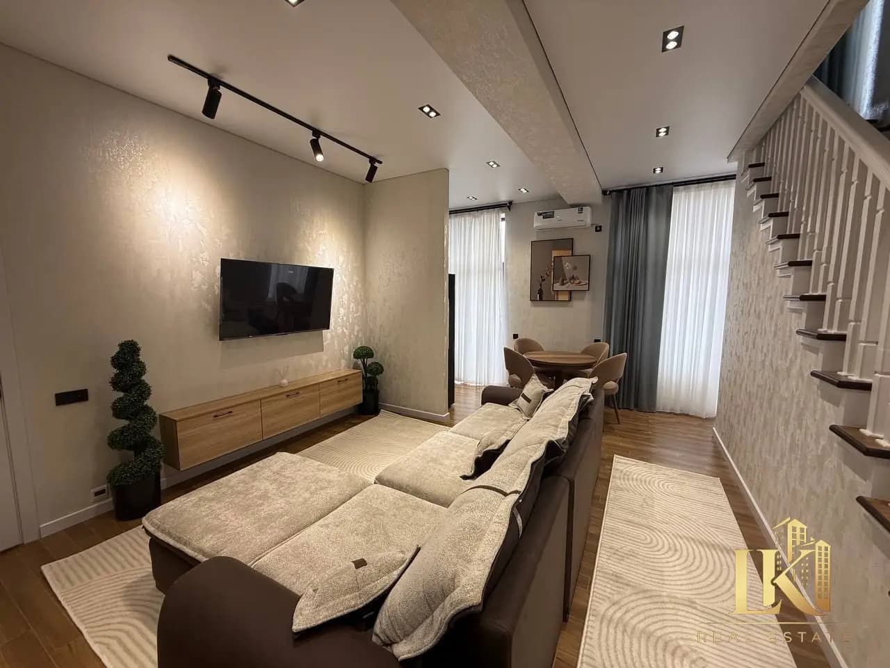 #9852 Продаётся: Яккасарайский район Улица Шота Руставели Ор-р : Братский перекресток Застройщик Gra — 1