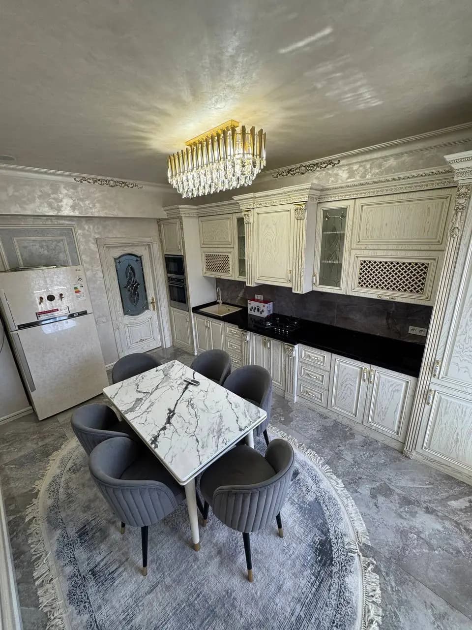 Продаётся 3 комнатная квартира ЖК Madrid Яккасарайский район Улица Шота Руставели Мукимий — 1
