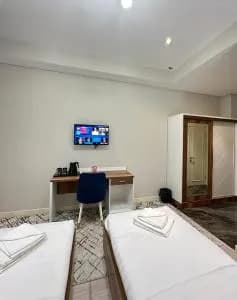 Nur Makon Hotel — 3