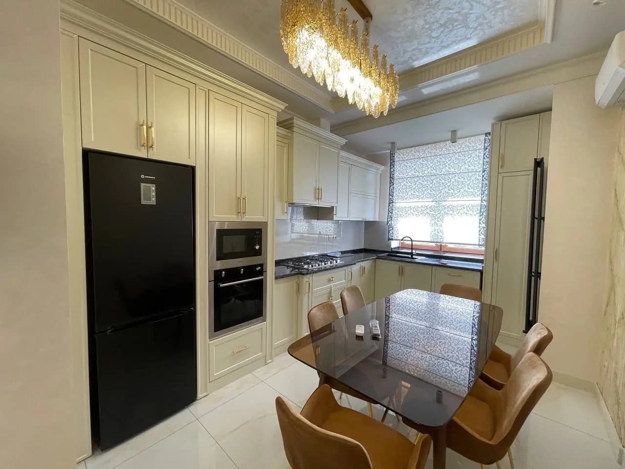 Продается 5 комнатная квартира,ЖК Парижен,Ул Мукимий,175м2 — 3
