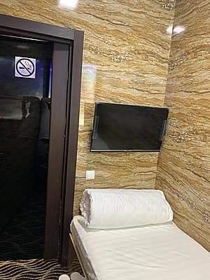 Dubai Hostel (mehmonxona) — 8