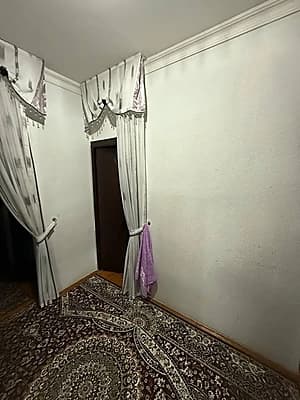 Yunusobod 17 kv 4 xona Srochna arznon Narxda — 8