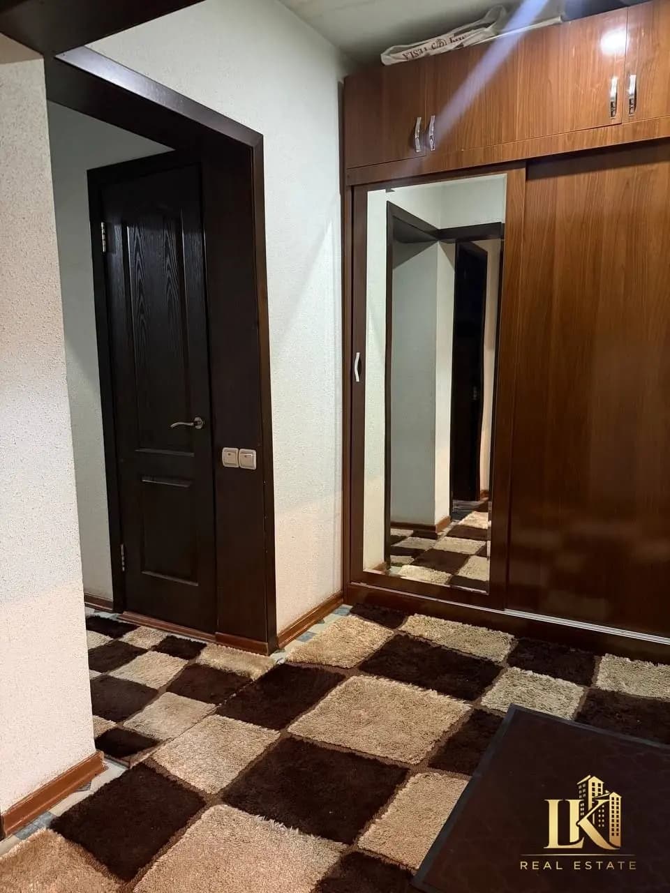 #9800 Продаётся: 🏠🏠🏠🏠🏠 Яккасарайский район Ул. Мирабад (Кунаева) Ориентир: Яккасарайский ЗАГС/гостин — 3