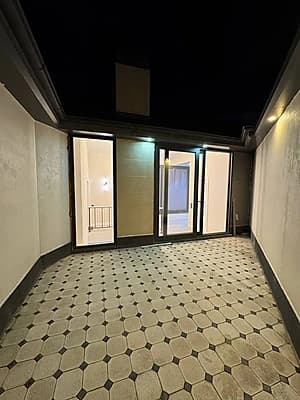 ЖК City Life 2/10-11/11 145² Ор-р:PIRAMIT TOWER, ул.Бобура, 1 Нотариальная контора,Сити лайф — 1