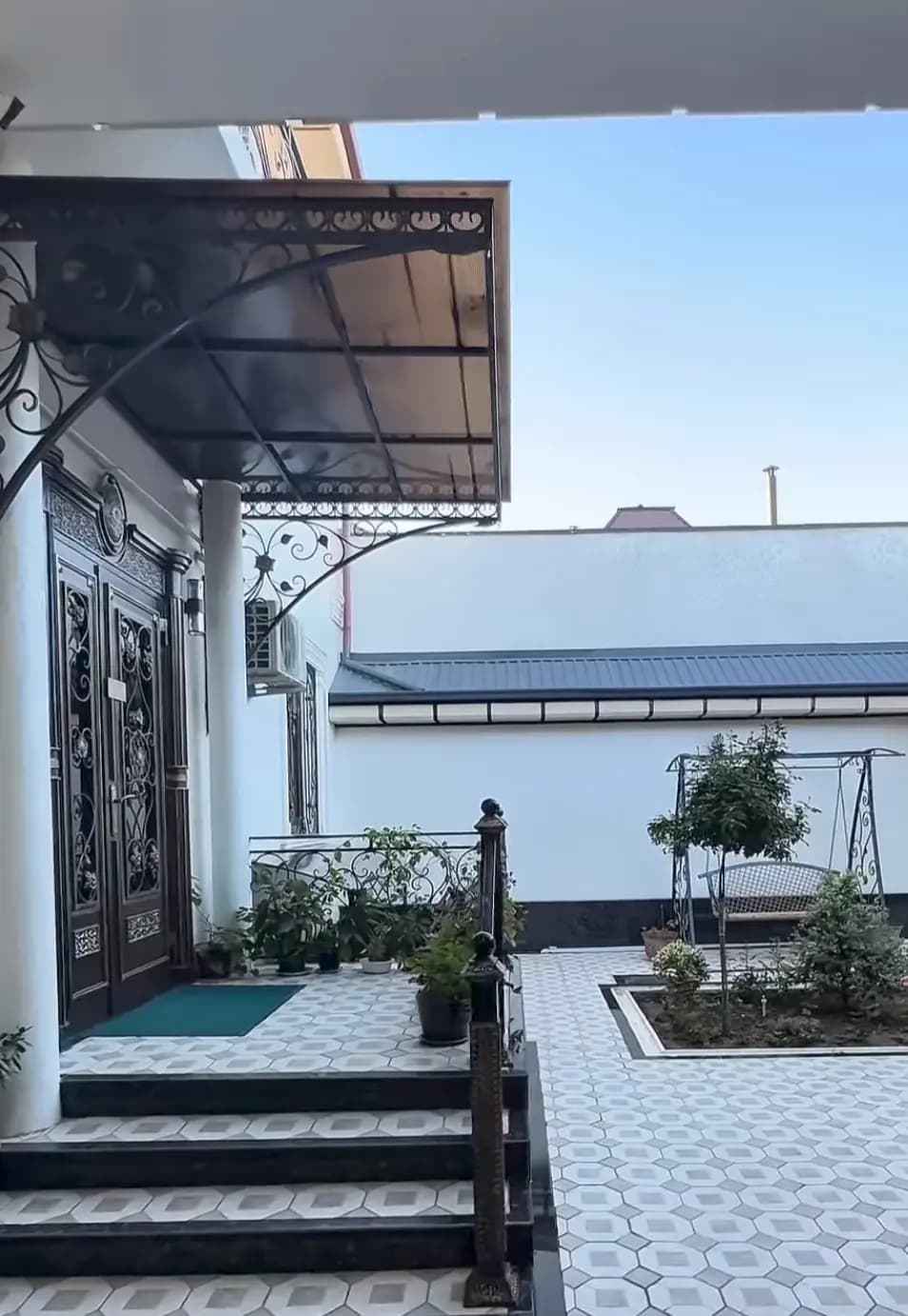 Yunsobod Kotta Xasanboyda elitniy maxala — 1