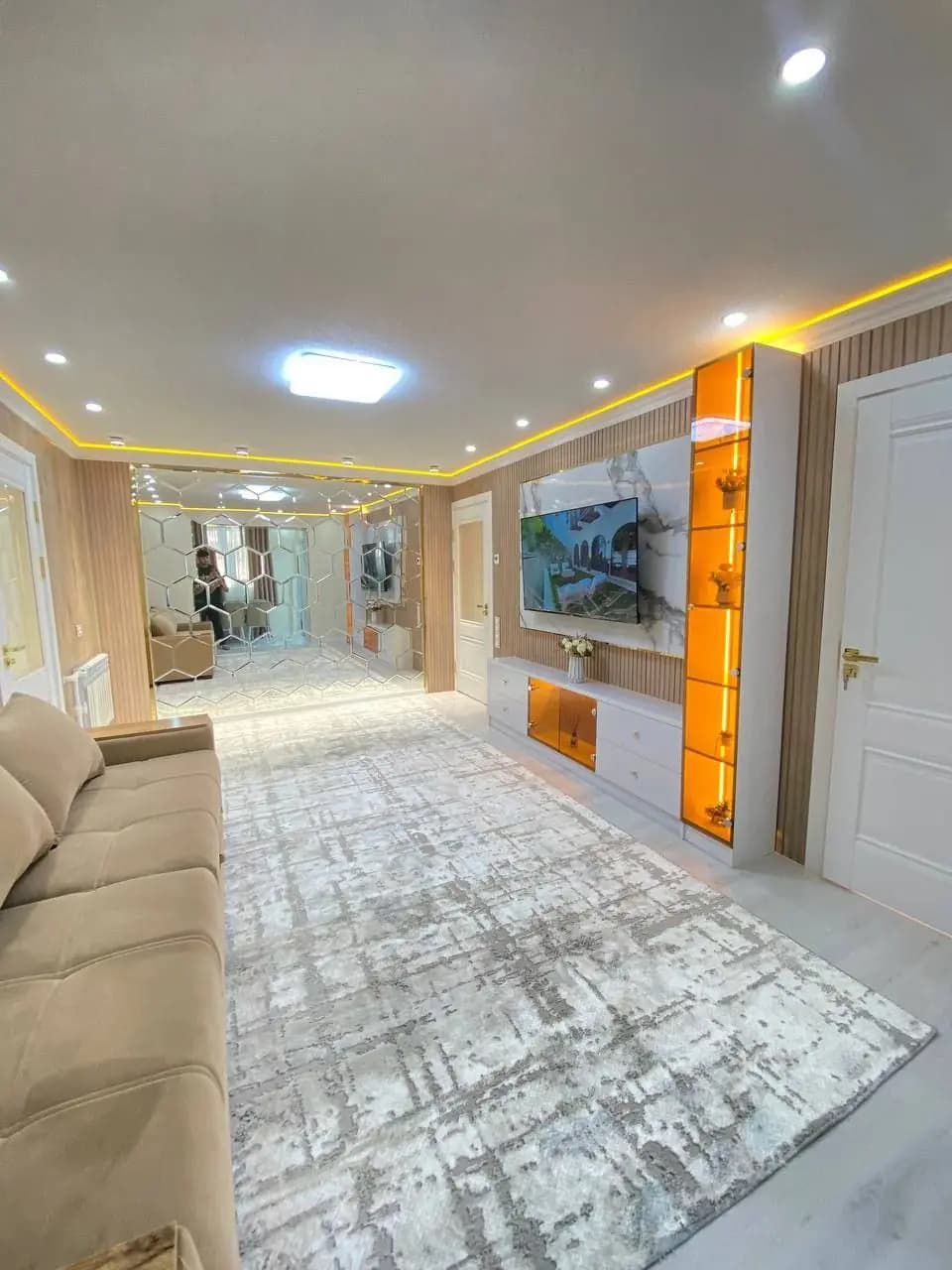 СУППЕР КВАРТИРА  Метро Хамза Мукуми 1в3/1/4   2*6 бал  Санузел смежный Евро ремонт 42 м2 — 1