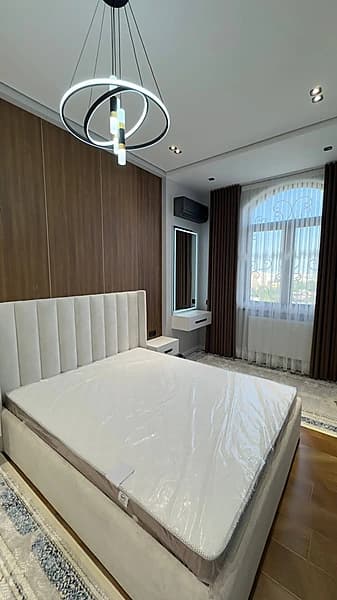 " ROYAL HOUSE " 3/9/10 Улица Шота Руставели — 1