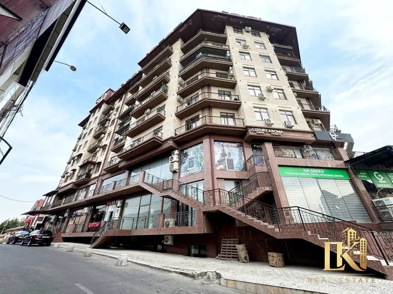 #9800 Продаётся: 🏠🏠🏠🏠🏠 Мирзо-Улугбекский р-н Улица Олтинтепа НОВОСТРОЙКА ЖК "Nikitina Residence" — 1