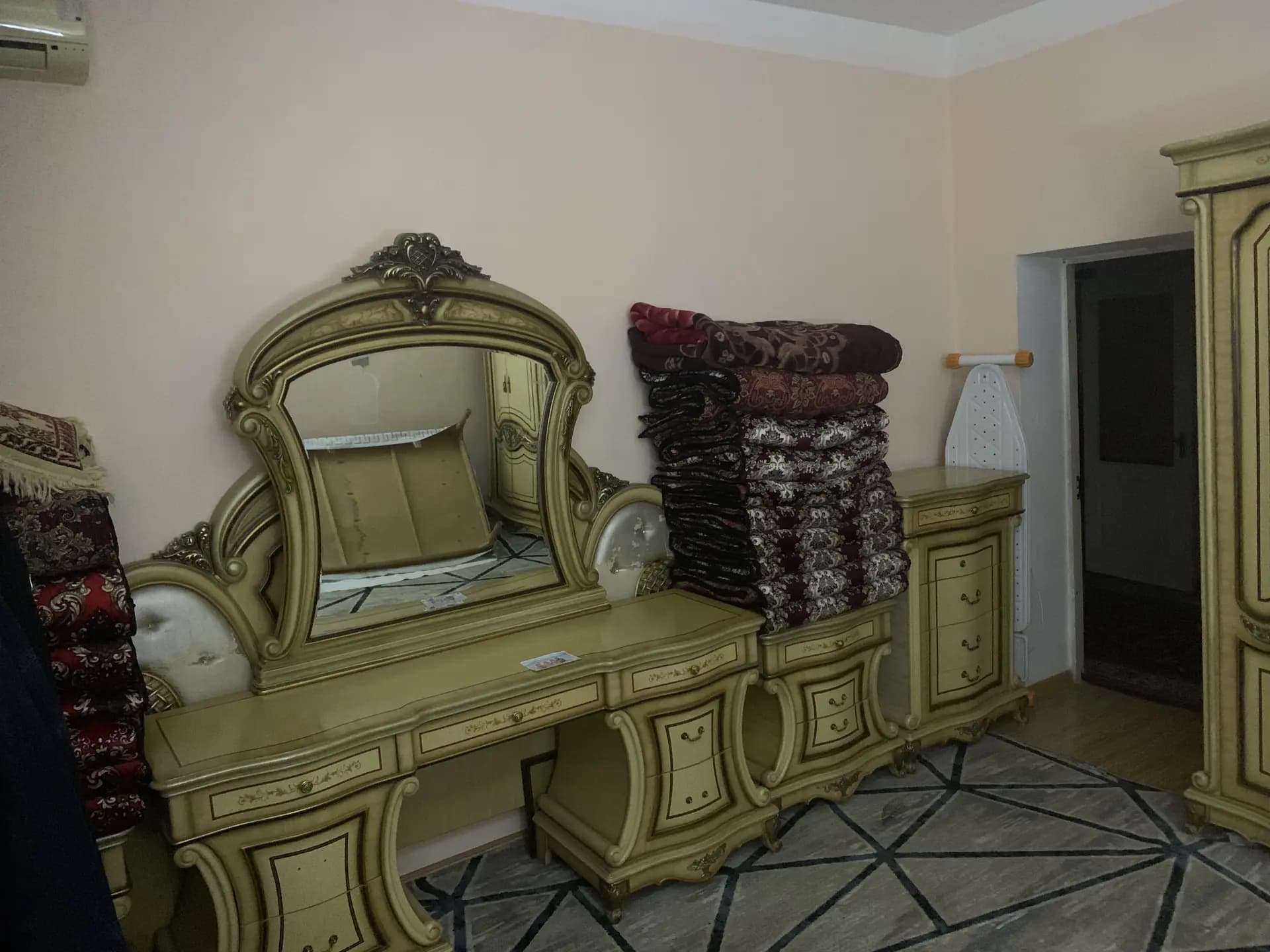 Своя кирпичная банковская квартира. Тел: 90-805-02-00 — 3