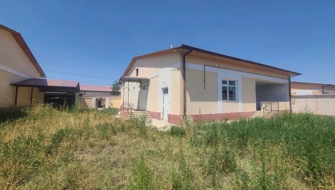 Бустонликда 6 сотихли коттедж сотилади — 2