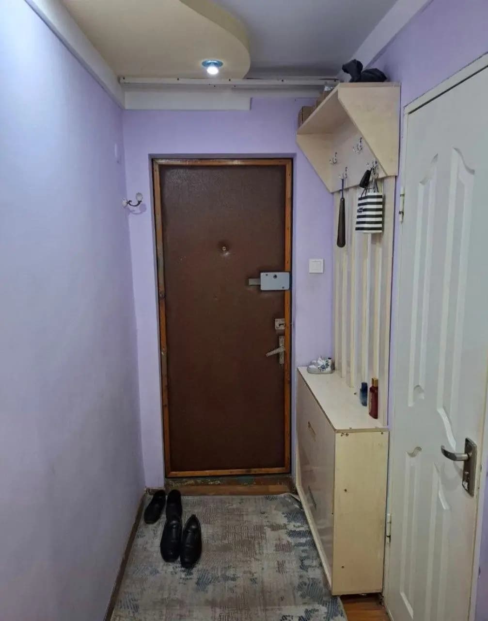 UCHTEPA PASPORTNI STOL — 2