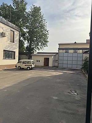 Бектемирский район. Ориентир: задняя сторона махали за Хокимиятом — 1