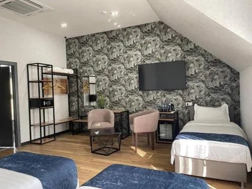 Loren Hotel — 2