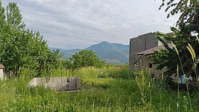 Halol pokiza dala hovli yer hisobida sotiladi. — 4