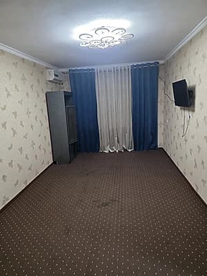 Чилонзор 13 квартал арентир фархот туйхонага йитмаси 2 хона ойлага арендага берлади — 1