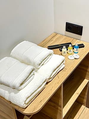 Hotel Luxora 24/7 — 4