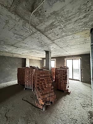 " CITY LIFE " 4/10-11/11 Ор-р PIRAMIT TOWER — 9