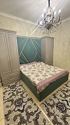 Srochna sotiladi! Ibn sino ro‘parasi,  taxta bozor orqasi. Postdan 1km kiriladi — 8
