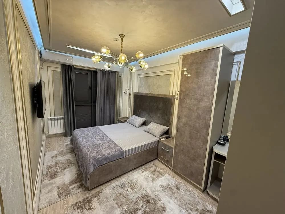 V5770🏡 Mirzo Ulug‘bekda zamonaviy 2 xonali kvartira sotiladi — 3