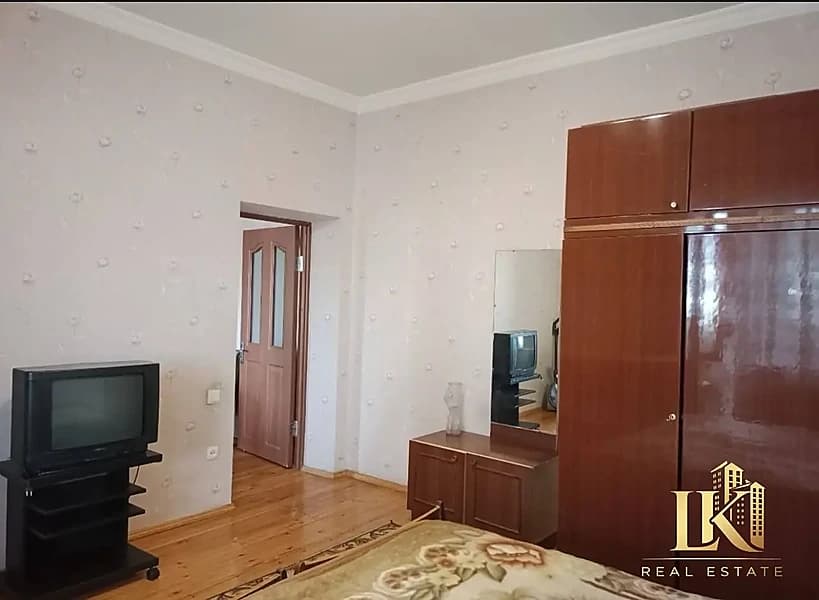 #9800 Продаётся: Яккасарайский район Ул. Шота Руставели Рядом парк Бабура Ор-р: "Nirvana"/ цветочный — 1