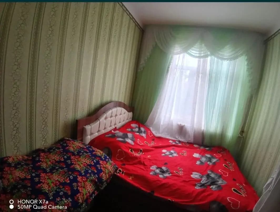 *Фархадиский Рынок 45м2 Чиланзар-12 2\2\4 — 3