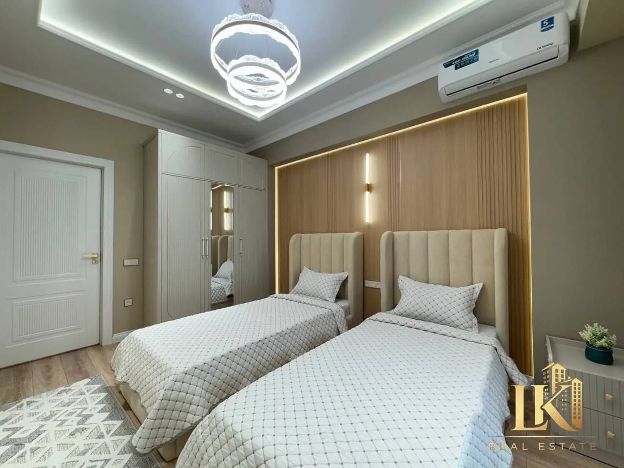 #9800 Продаётся: Яшнабадский район Улица Махтумкули НОВОСТРОЙКА ЖК "Poytaxt Residence" Ориентир: "Ma — 2