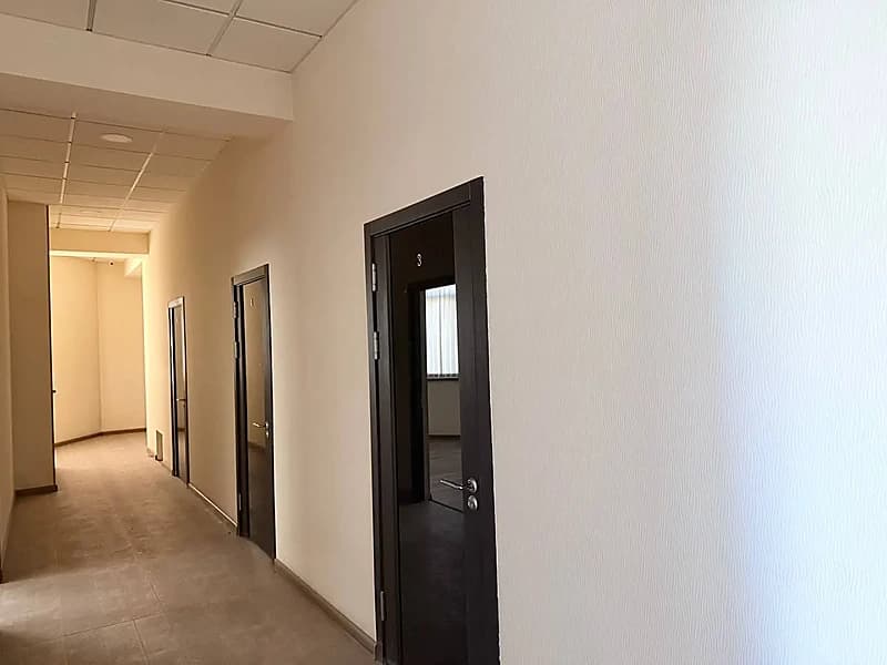 Гостиница, Клиника, Нежилой Здания Olmazor tumani  qizg'aldoq mahalla — 1