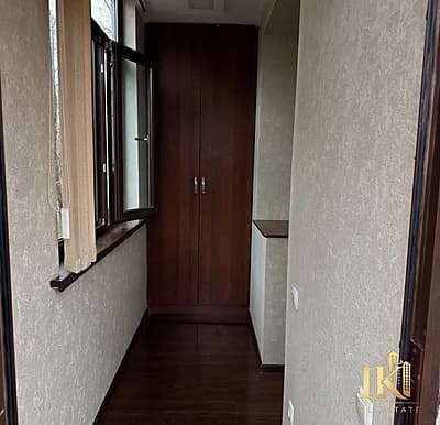#9800 Продаётся: Мирабадский район Улица Чимкентская ЦУМ Ц-7 110 школа Ориентир: кафе "Bon" Дом на в — 8