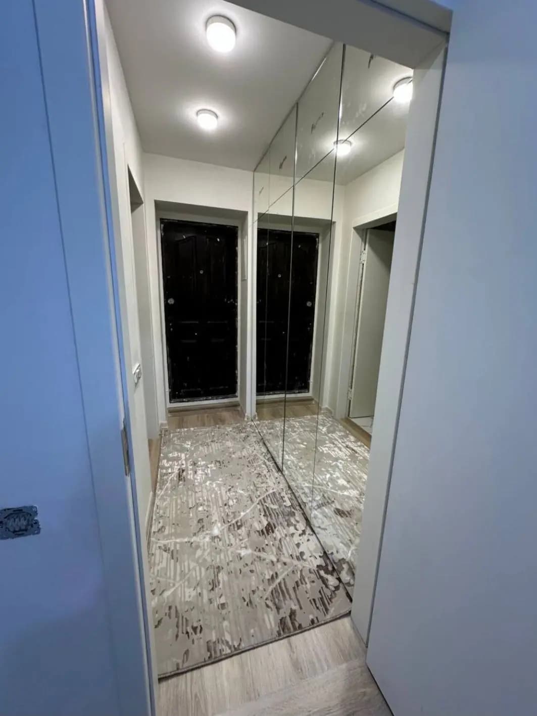 ^Чил6. 2в3\4\4 мебел техника бн 52,45м² — 3