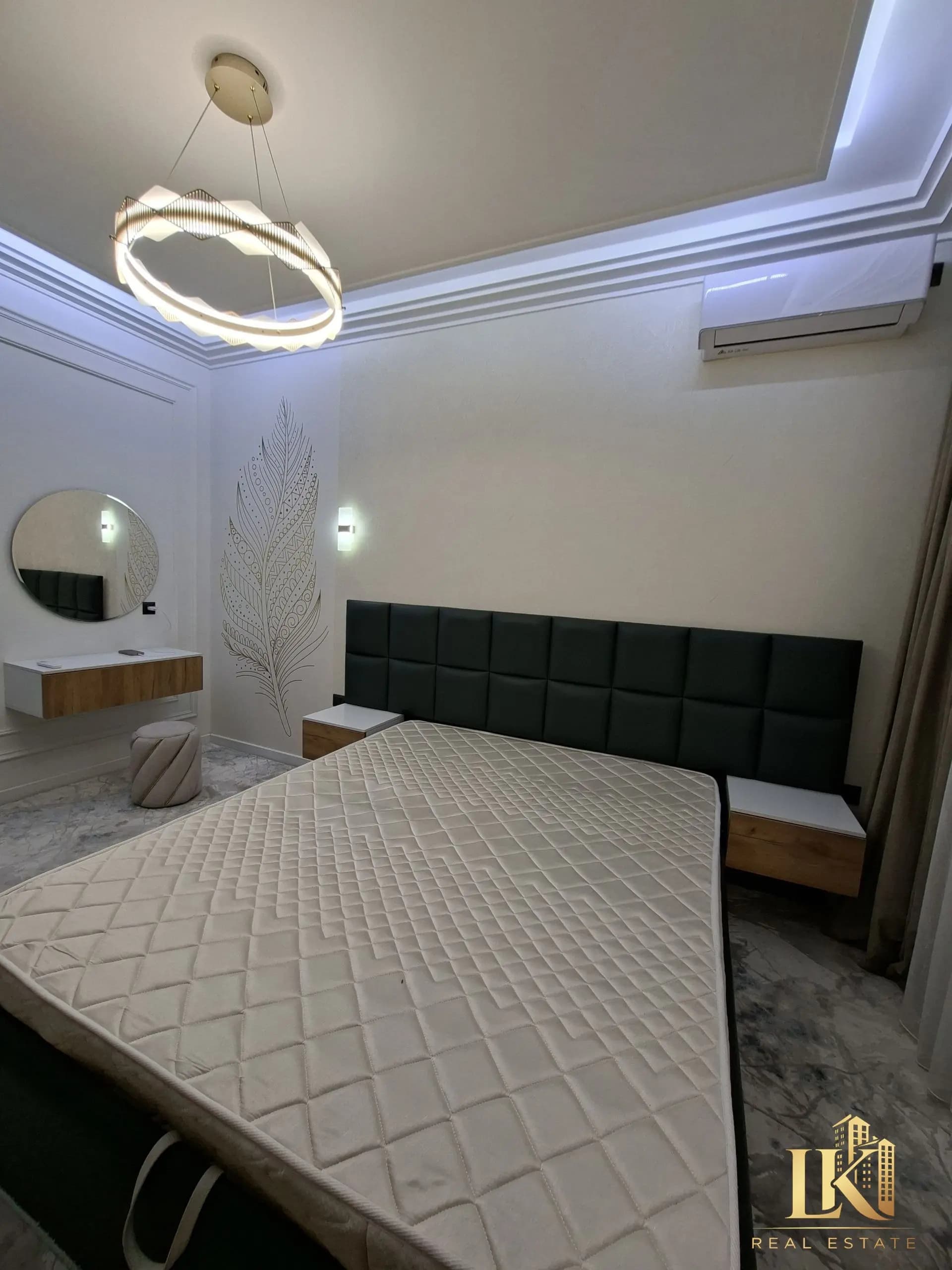 #9800 Продаётся: Яккасарайский район Ул. Бабура НОВОСТРОЙКА КОМПЛЕКС "O'zbegim" Ор-р: 1 нотариальная — 5