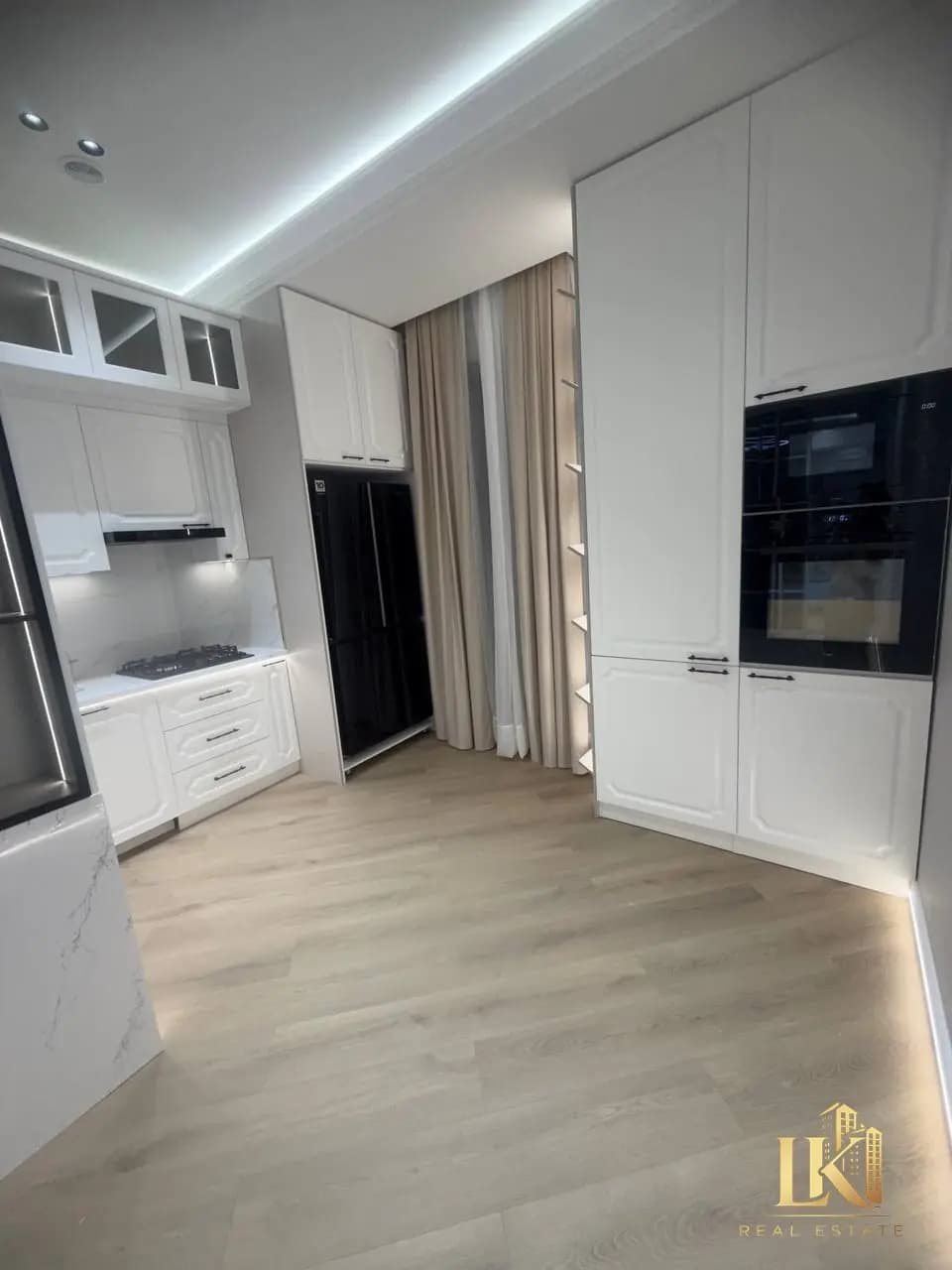 #909 Продаётся: Комплекс "Sayram 4/2/10 Сайрам Буз базар БИЙ Мирзо Улугбекский район — 1