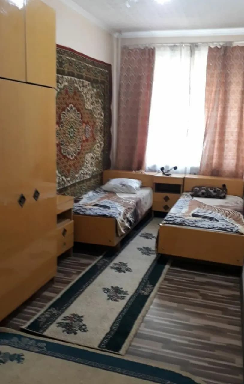 Чукурсой Татарский поворот Жомий бозор якин  2/2/2 300y.e. — 3