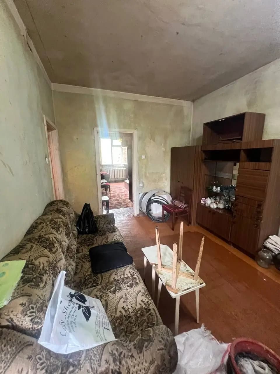 Продам квартиру чиланзар 13 кв 2/4/4 53000 — 3