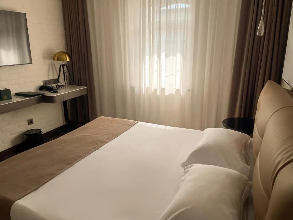 HL 309 Hotel — 2