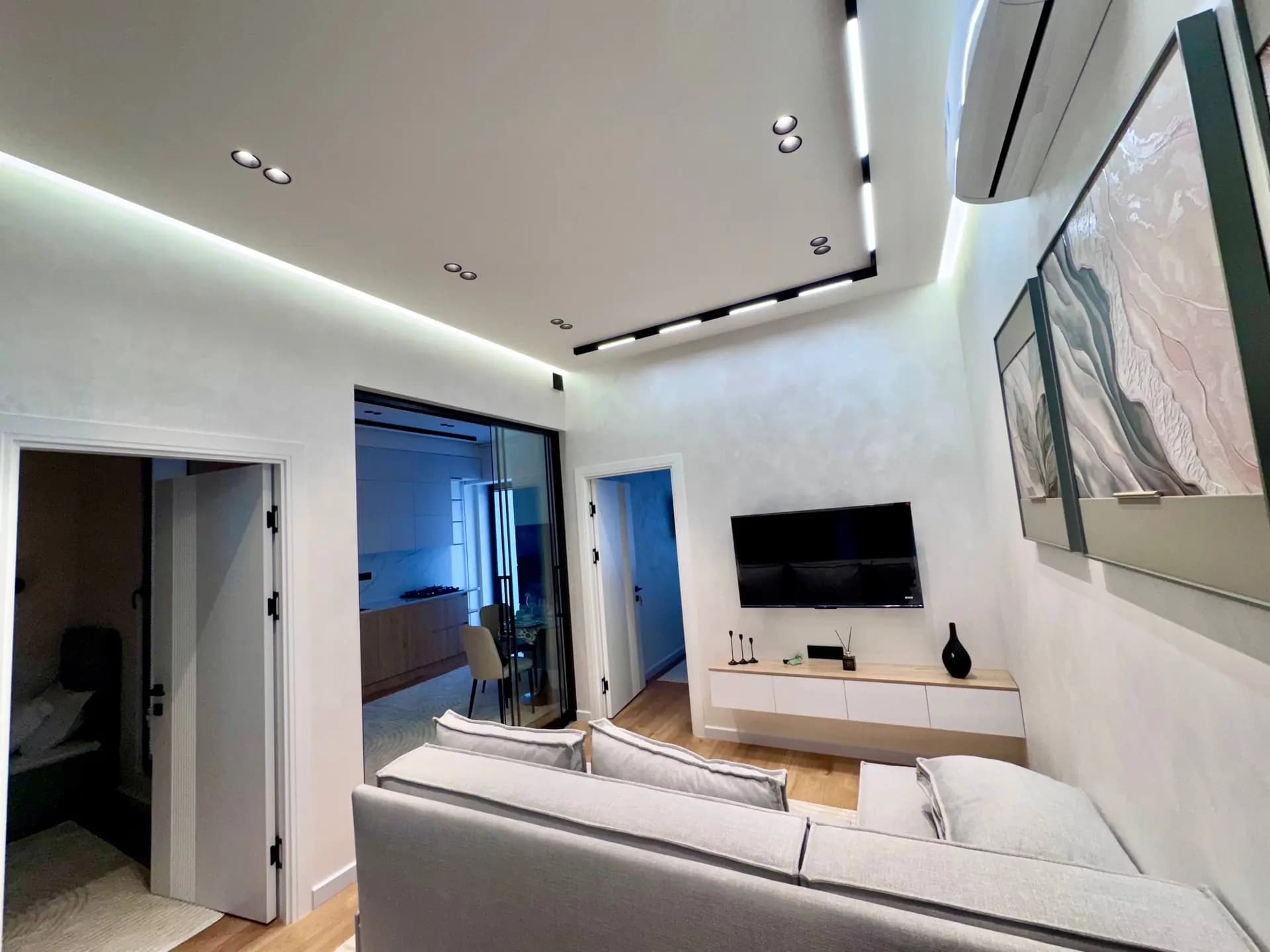 Продаётся 3-х комнатная квартира в ЖК Vegas Tower  Ориентир: Шота Руставели, Братская могила, — 1