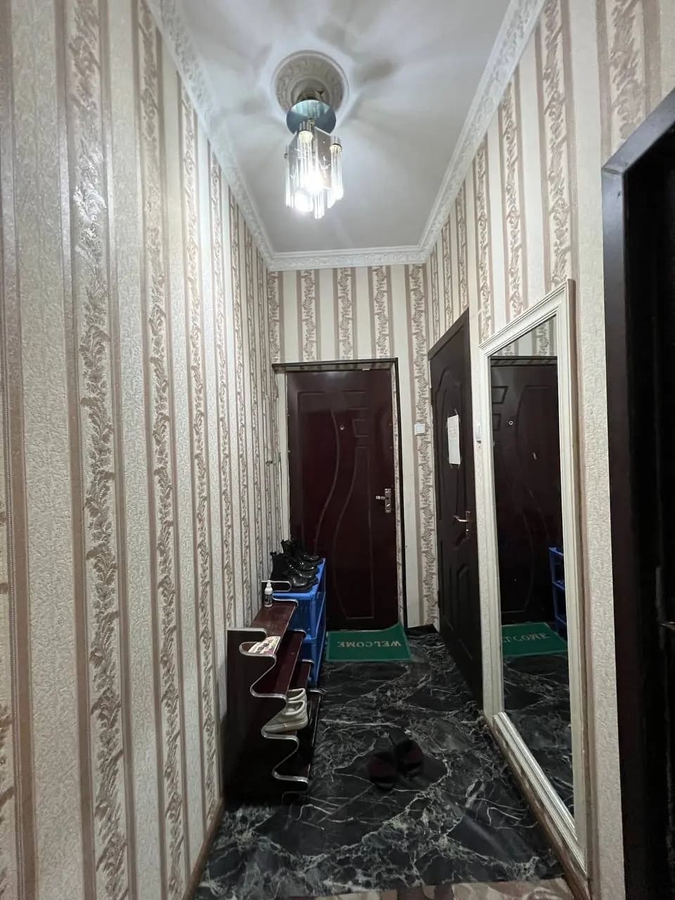 Arenda Chilonzor 16 Давр банк метрога 50 м 5та Йигитларга 5та кизларга Оила — 5