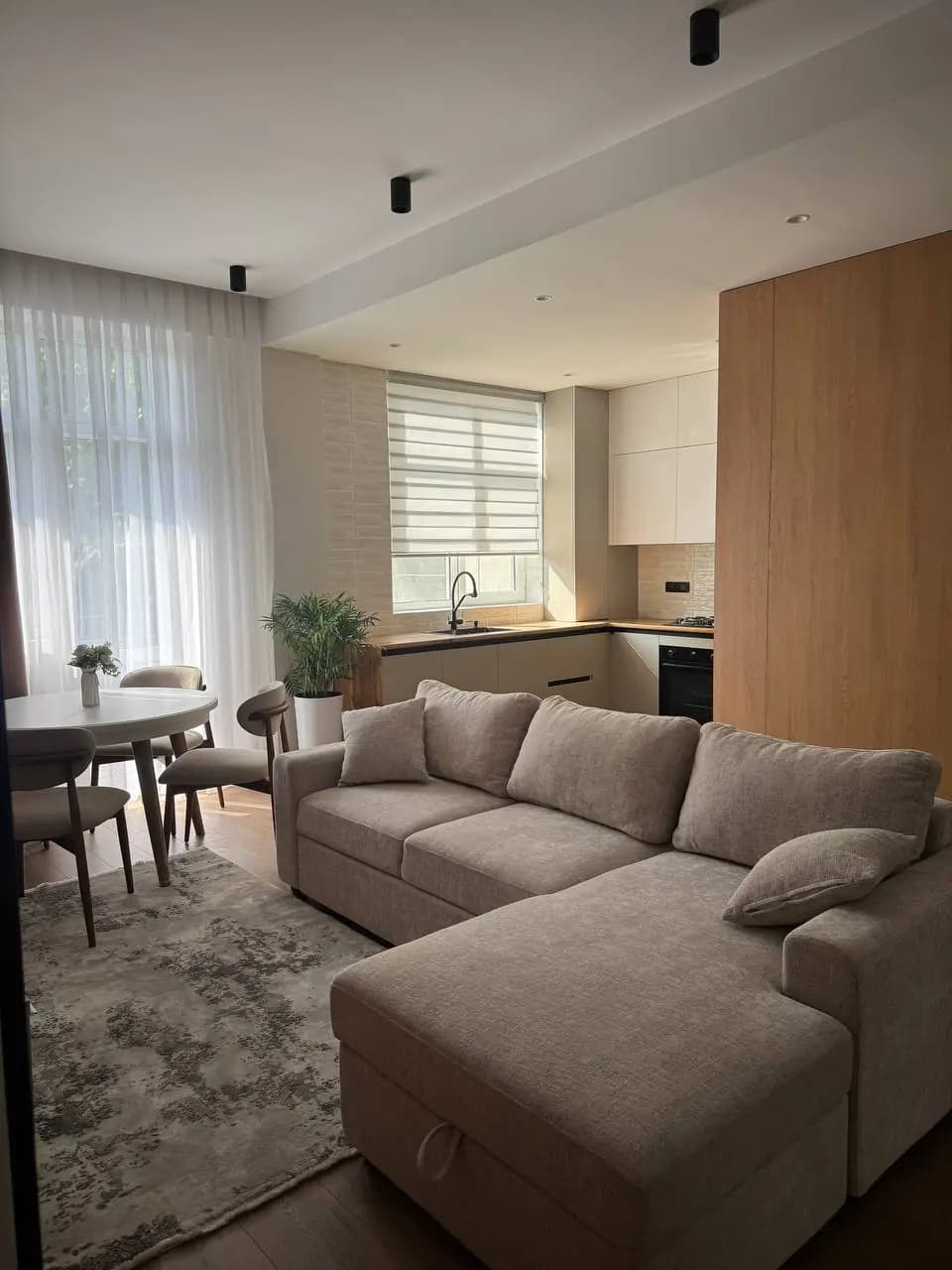 Юнусабад 8 квартал 2/2/11 Плошадь: 52,5 м² Ориентир: Юнусабад круг — 2