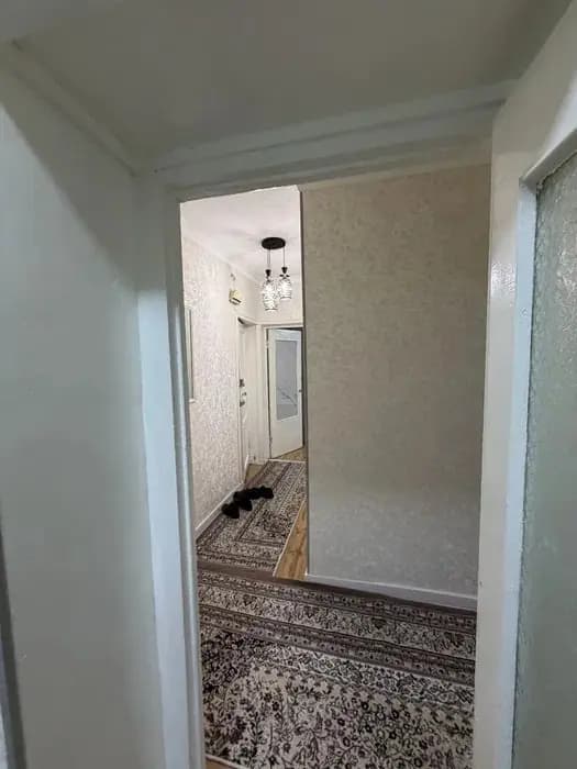 Район: Чиланзар  Адрес: Chilonzor metro  Ориентир: ped institu oldi — 4