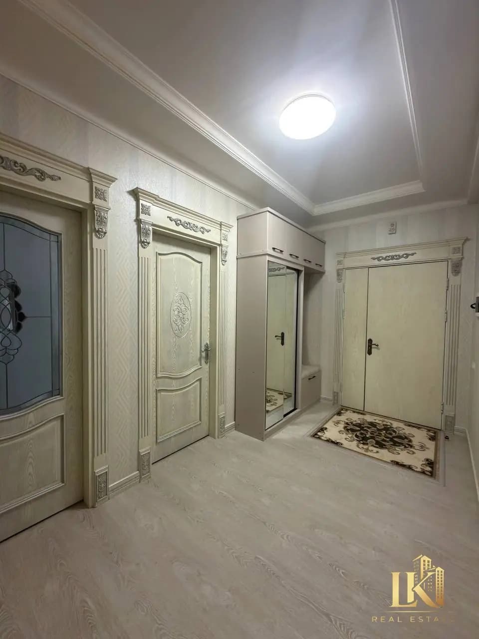 #9852 Продаётся: Шайхантахурский район Себзар Новостройка Ж/К Golden House — 1