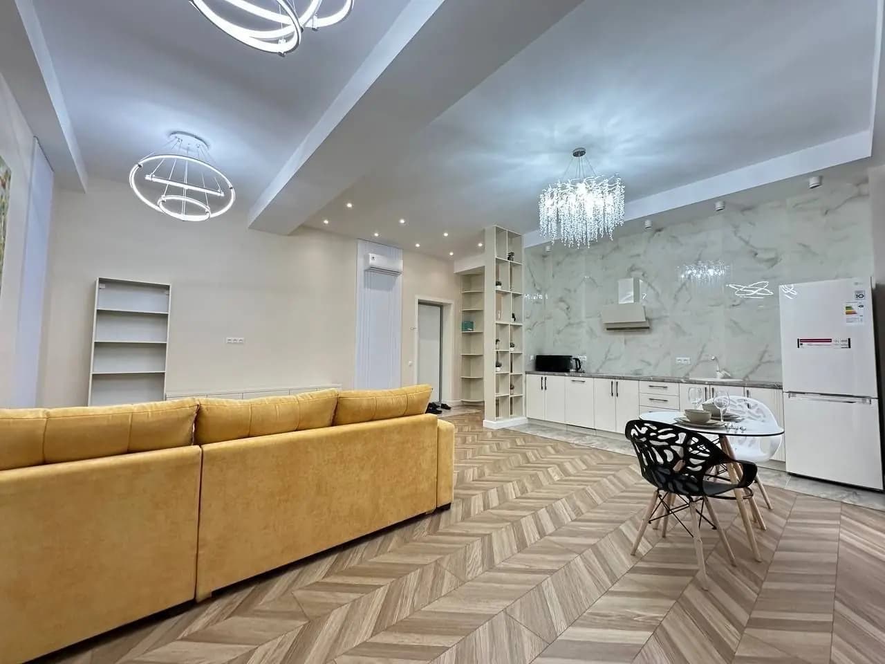 Продается 2х комнатная квартира,ЖК Мирабад Авеню,Госпитальный,67м2 — 1