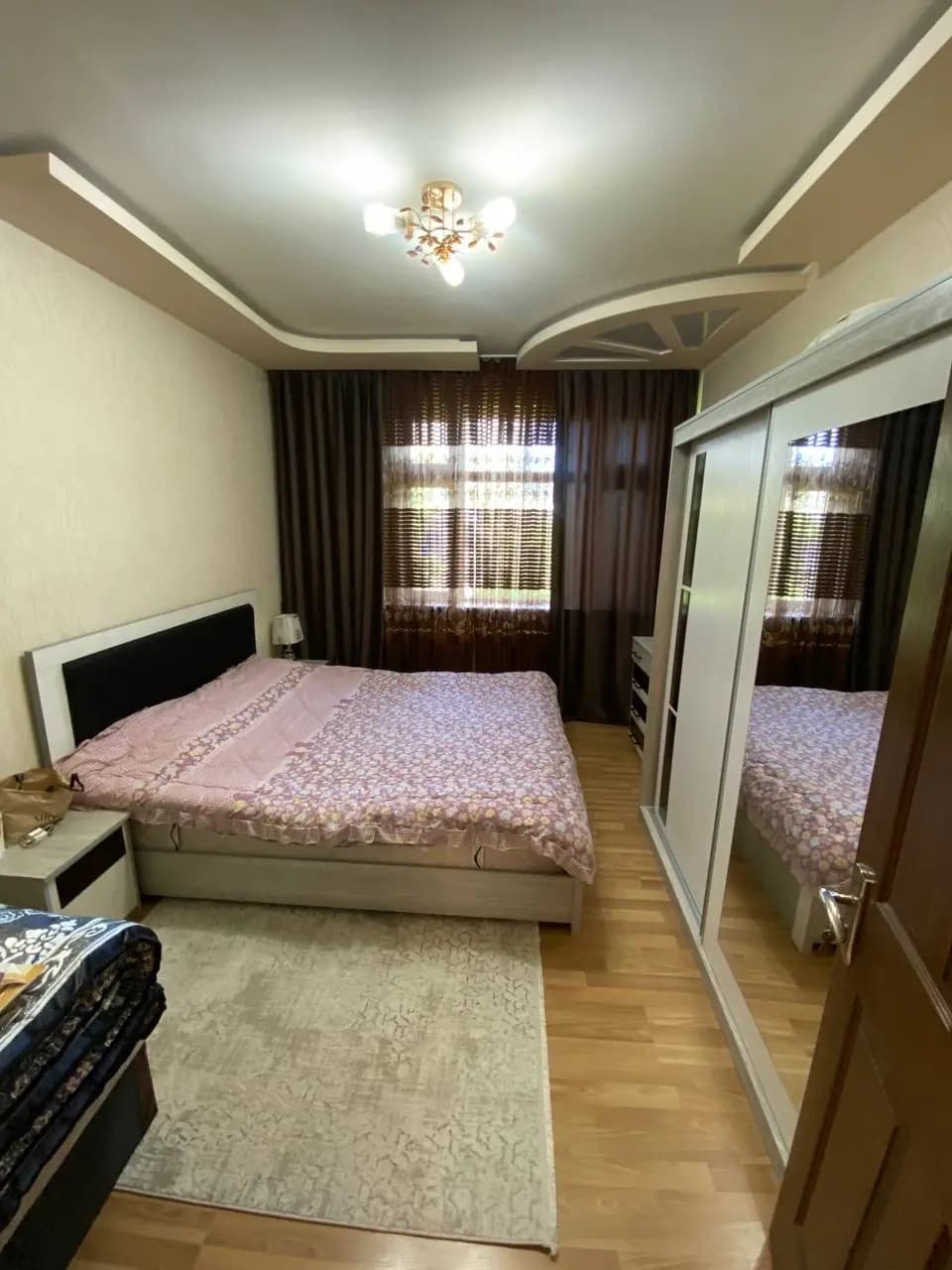 Чиланзар 2кв Метро М Улугбек  3 комнатная — 5