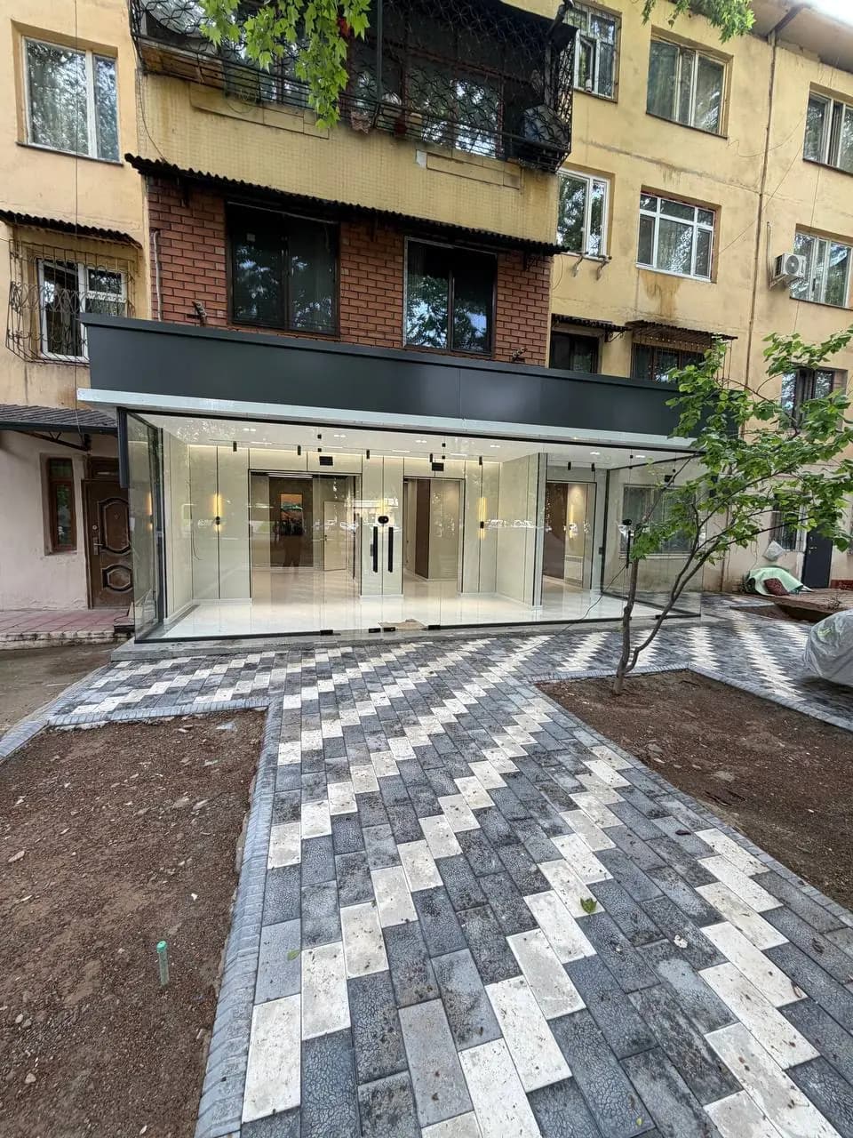 Срочно продаётся Евро нежилое помещение  Чиланзар 20 квартал батальён — 1