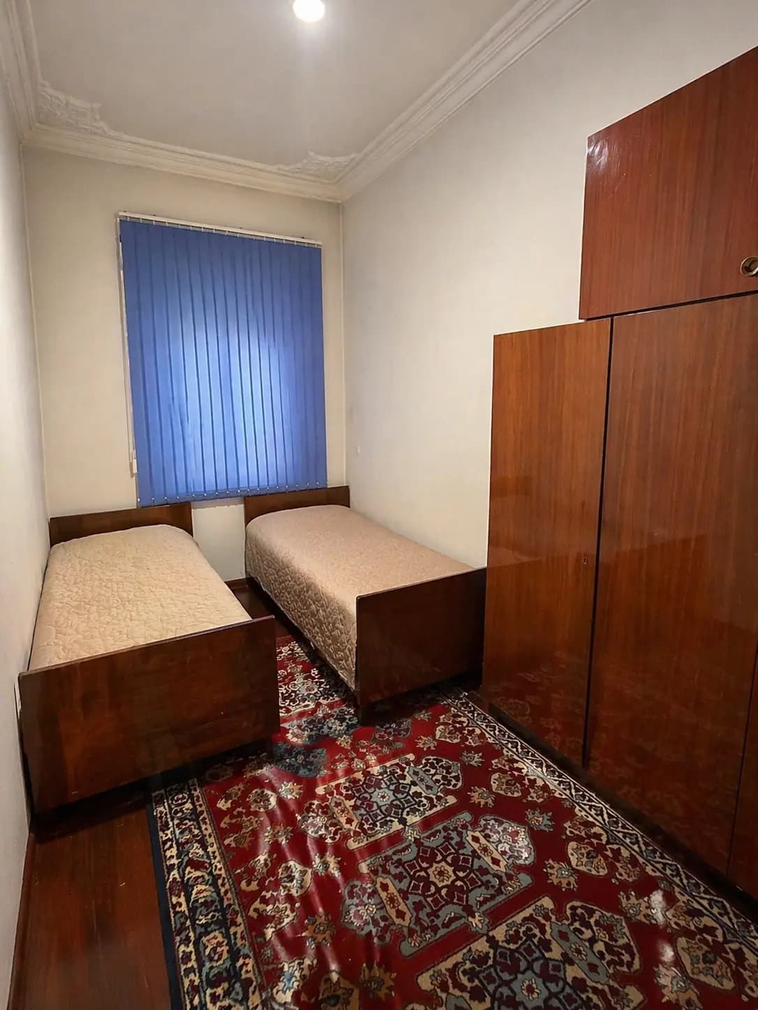 Ikki qavatli bino ortacha remonta oldimizda ikki qavatli kotej va bita garaj ikkta kladovka qoshib beriladi — 2