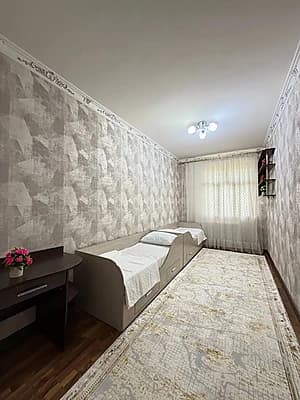 19 квартал 3/3/4 с ремонтом Продам квартиру — 3