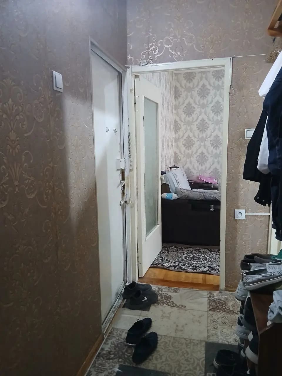 Продаётся 2 комнатная квартира Юнусабад 7 квартал — 1