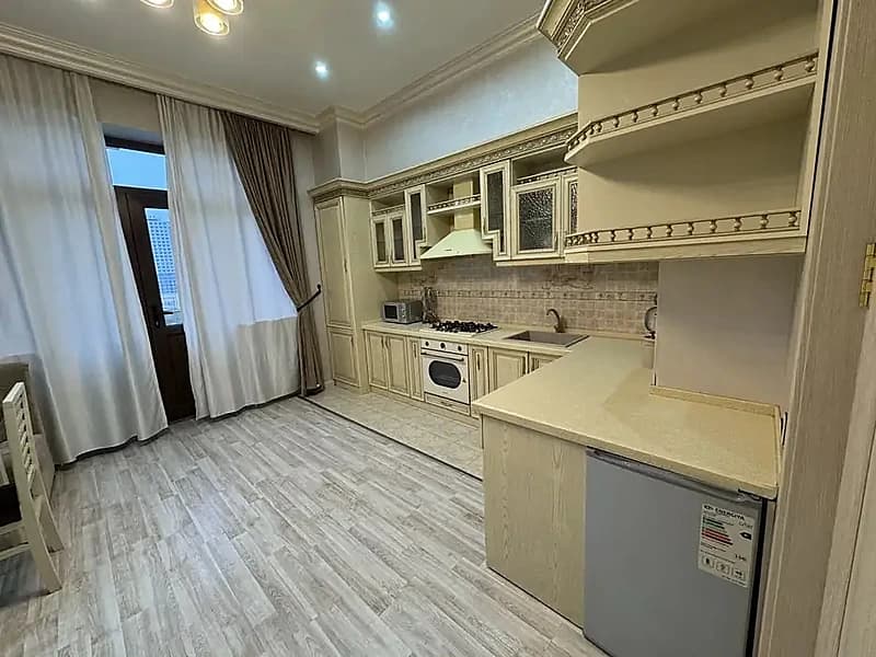 Мирабадский  3/8/8 — 1
