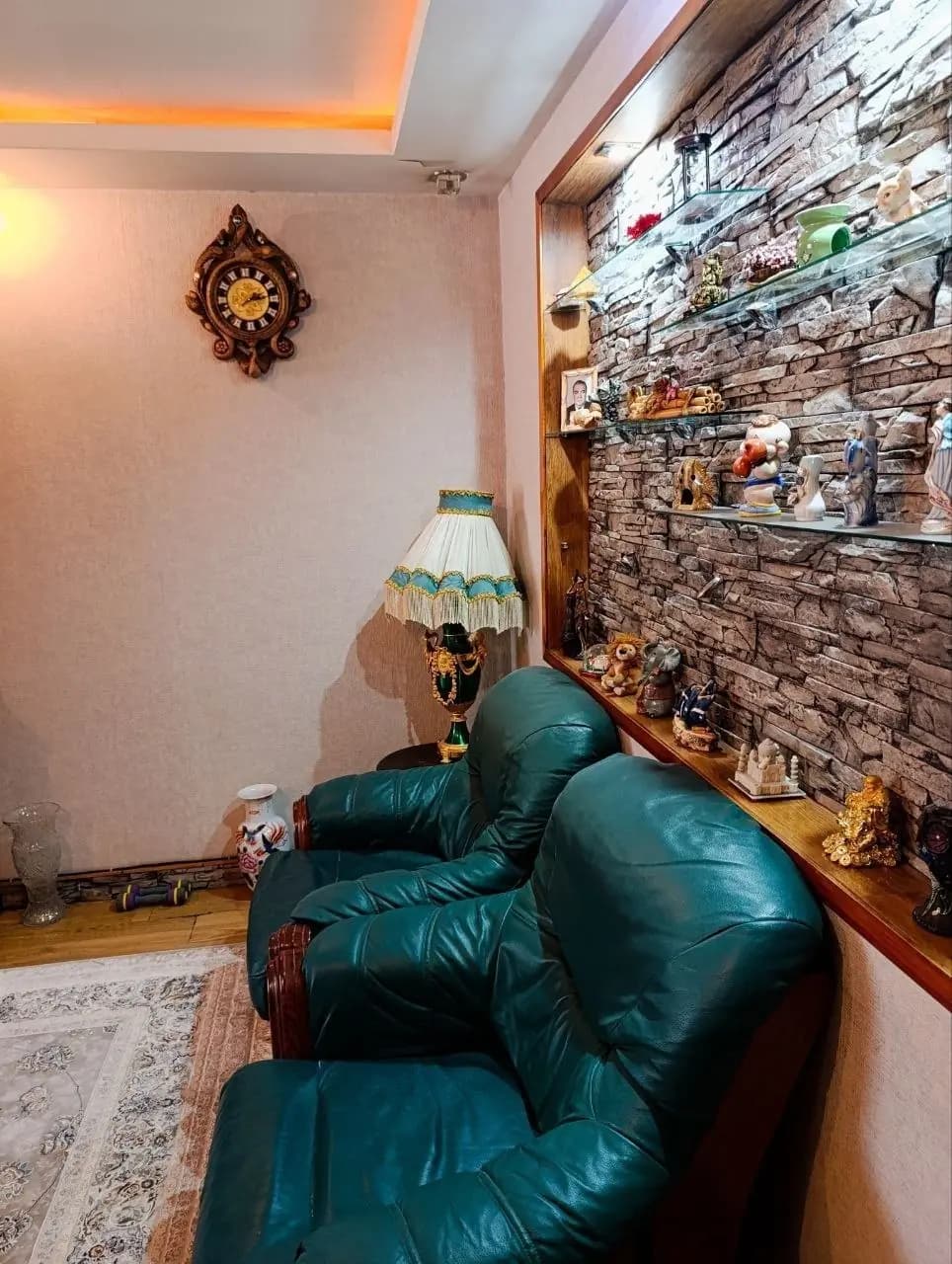 *Метро Хамиза 70м Чиланзар-5 3\3\4 — 1
