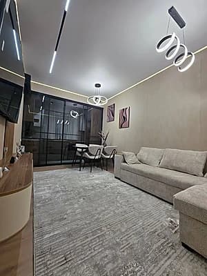 Poytaxt Residence 3/8/10 #A — 2